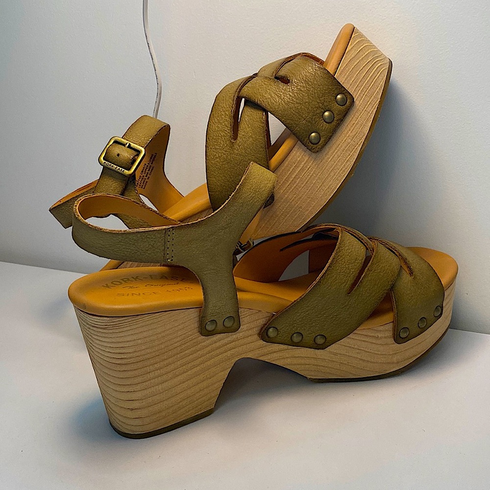 ✨KORK-EASE HEELED SANDALS✨